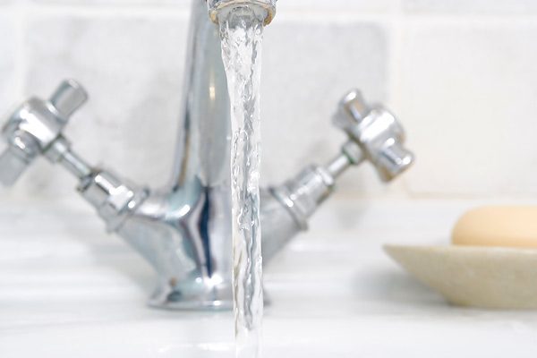 10 способов отмыть руки от плохого запаха