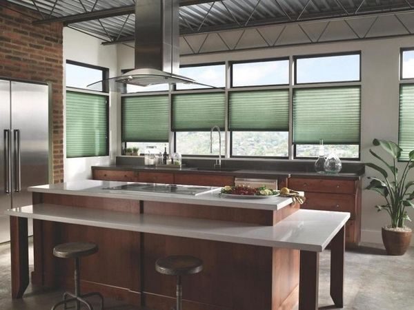 Как правильно выбрать красивые шторы на кухню