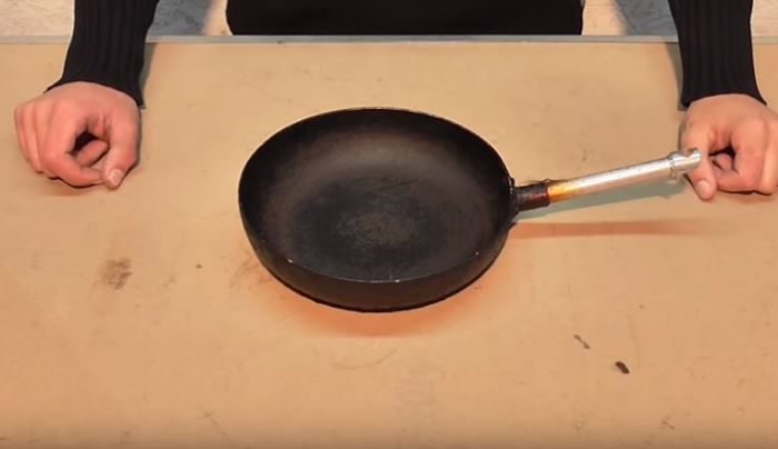 Как удалить нагар со сковороды без применения «химии»