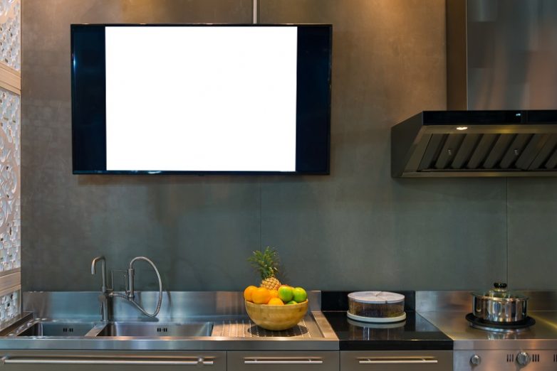 Где расположить телевизор в кухне