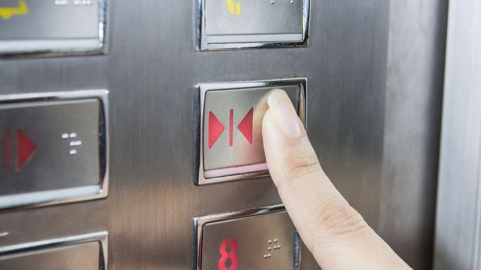 Как проехаться в лифте без остановок