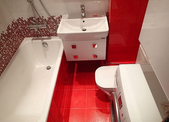 Удачные примеры дизайна ванной комнаты площадью 4 кв. метра