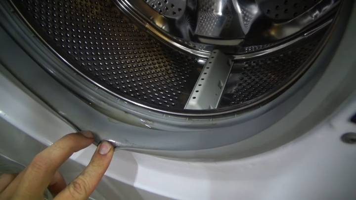 Как очистить стиральную машину от чёрной плесени