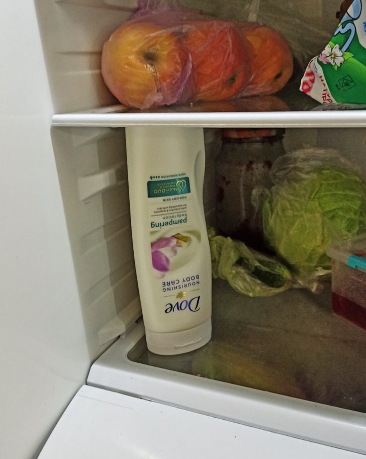 Вещи и продукты, которые лучше хранить в холодильнике