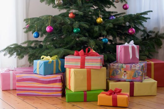 Какие подарки найдут под елкой дети в 2015 году?