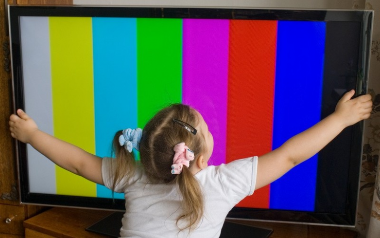 Телевизор — лучший друг ребенка?
