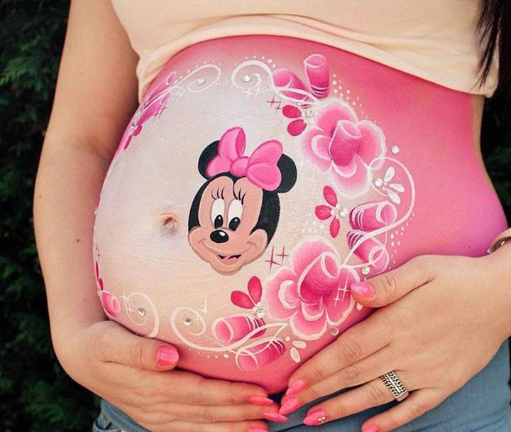 17 шедевральных творений на животах беременных