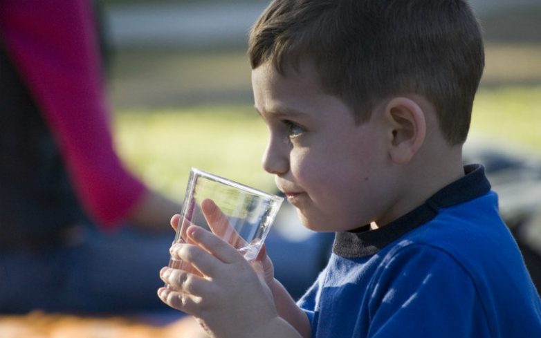 В воде для детей найдена ртуть, микробы и хлороформ!