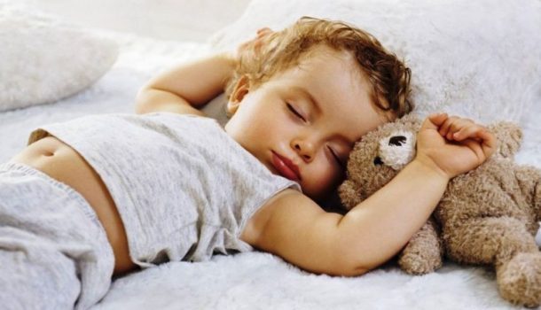 Сколько должны спать дети различного возраста?
