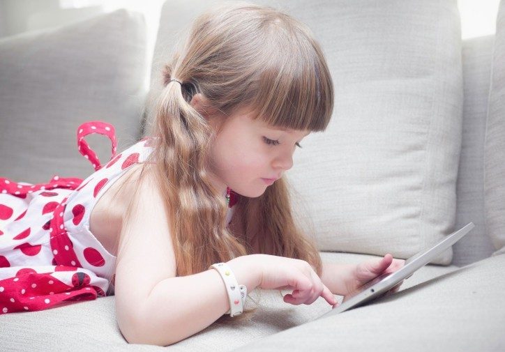 Плюсы и минусы влияния интернета на детей