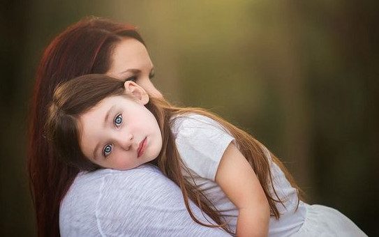 Почему мамы любят одних детей больше,  чем других?