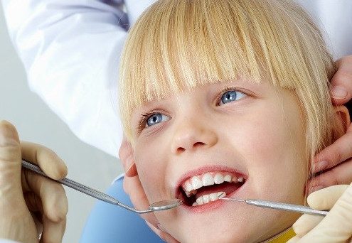 Что полезно есть и пить для здоровья детских зубов?