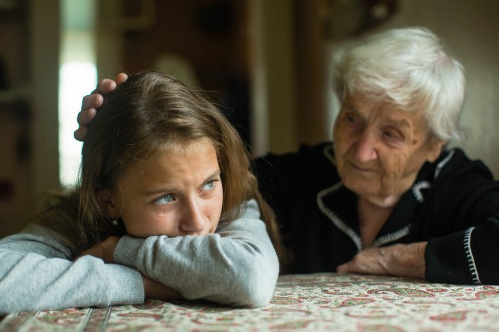 9 причин, почему бабушки не должны воспитывать детей