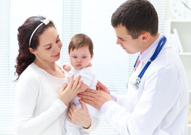 Как быстро сбить температуру у ребёнка уксусом?