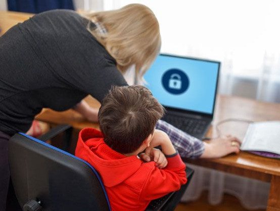 5 важных советов, которые помогут уберечь школьника от опасностей интернета