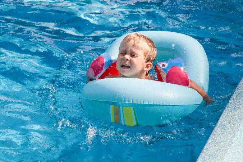 5 родительских ошибок при обучении ребёнка плаванию