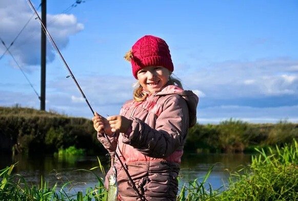 Рыбалка - лучшее хобби для девочек!
