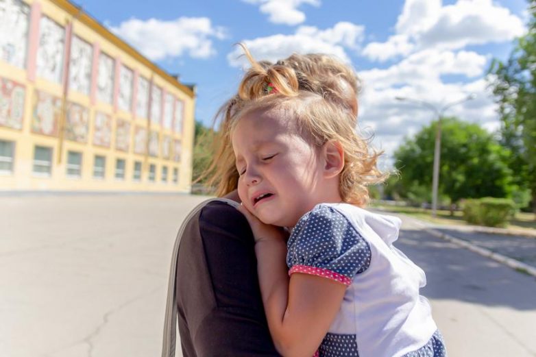 «..., а не то цыгане заберут»: учим ребенка важным правилам безопасности на улице