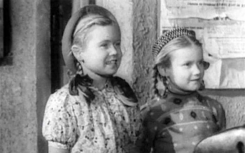 Советские и российские знаменитости, снимавшихся в кино с раннего детства