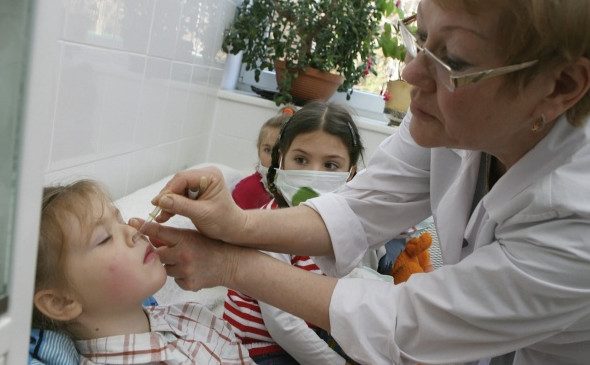 Чем могут быть опасны для детей капли в нос?