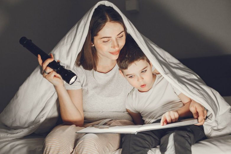 9 ошибок, которые делают все родители, когда укладывают детей спать