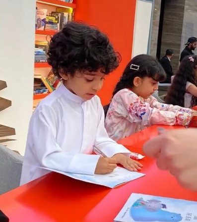 4-хлетний мальчик стал самым юным писателем в мире