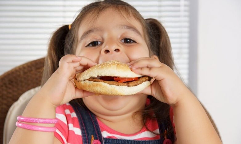 40% американских детей считают хотдоги, бекон и гамбургеры растениями