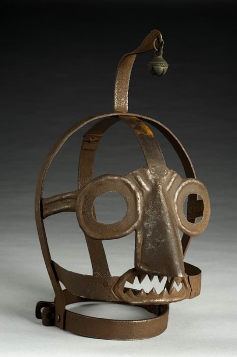 Причудливые средневековые маски для хулиганов и скандалистов