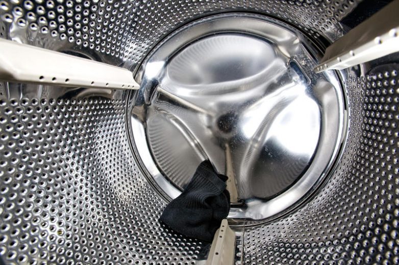 Вопрос на засыпку: куда исчезают носки из стиральной машины?