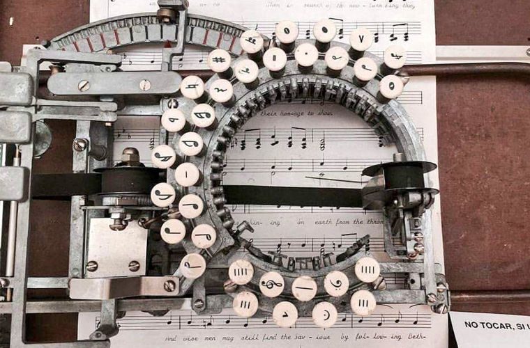 Машинка для нот: весьма необычное изобретение