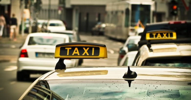 В Калифорнии запустят бесплатное беспилотное такси