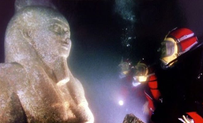 Египетская Атлантида: дайверам удалось обнаружить затерянный город под водой