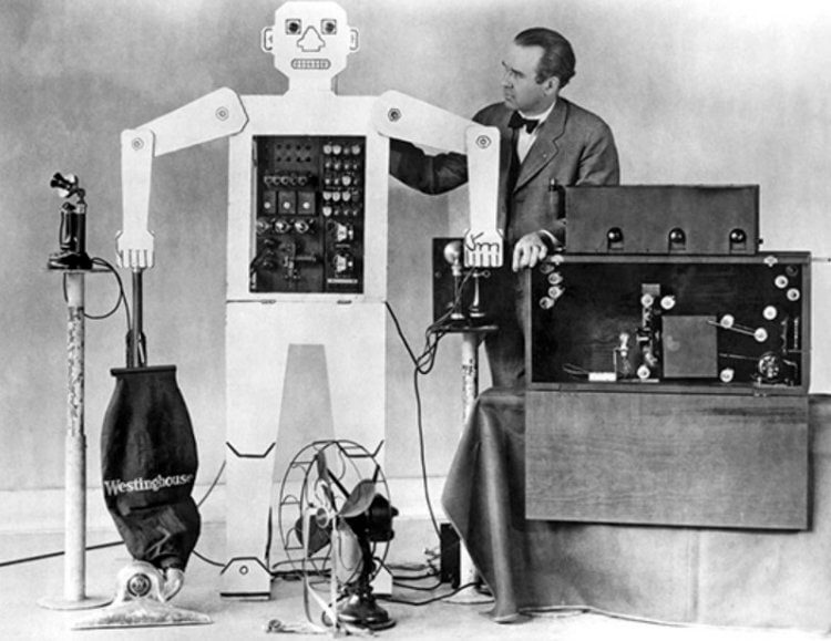 Роботизация: Кто изобрел первого в мире робота?