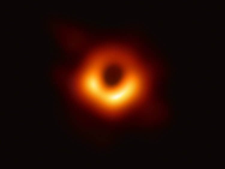 Как определить скорость вращения чёрной дыры в центре Млечного Пути?