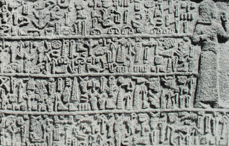10 самых древних языков, известных учёным