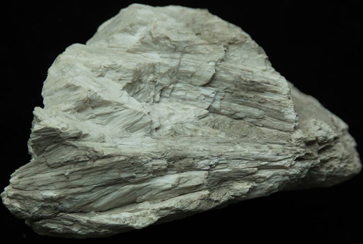 Учёные обнаружили в алмазе незнакомый минерал