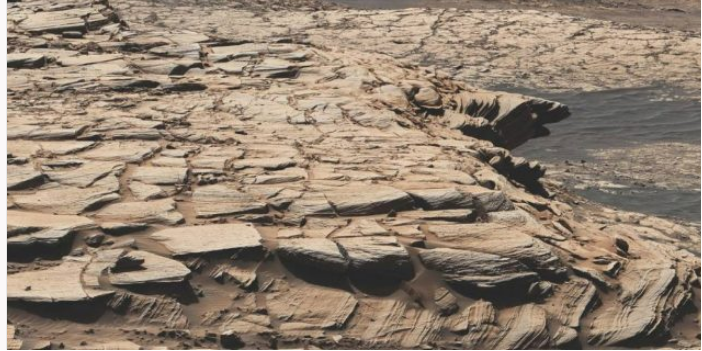 Curiosity обнаружил на Марсе следы возможной жизни