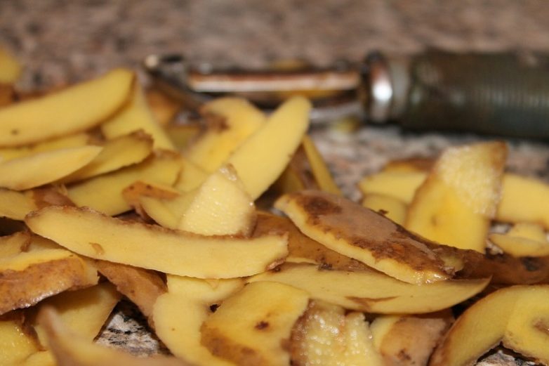 Картофельные очистки как средство от седины