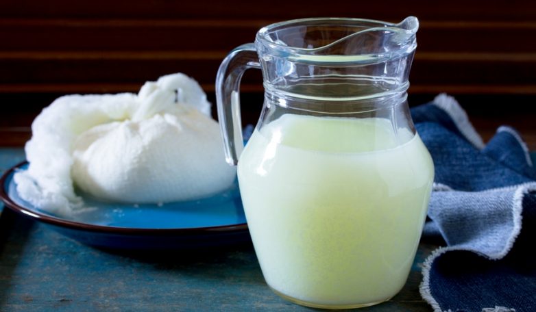 7 полезных свойств молочной сыворотки