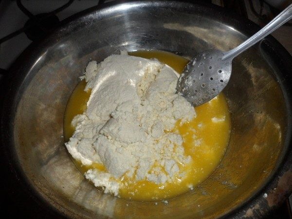 Быстро, вкусно и недорого: готовим домашний сыр