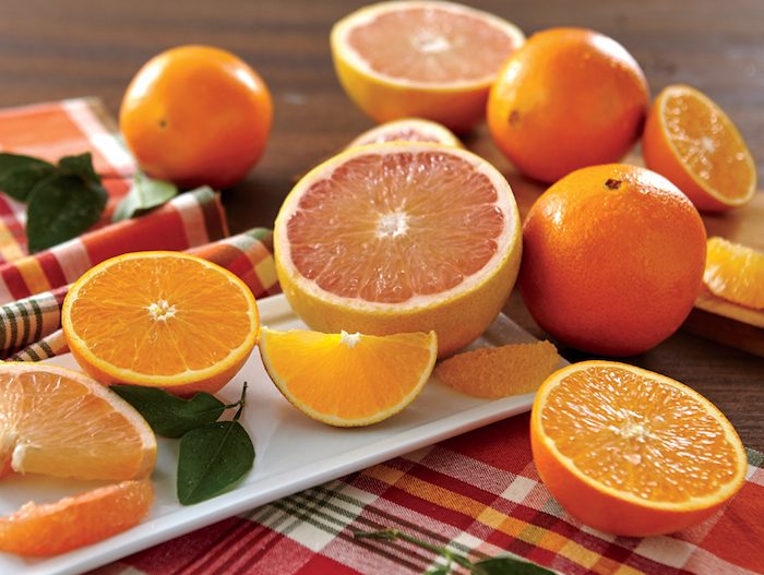 Почему апельсины продаются в красной сетке