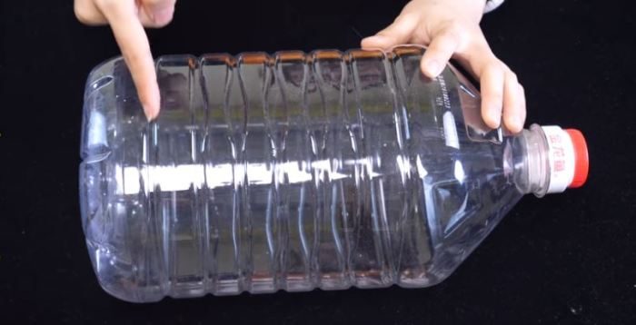 Гениальный японский лайфхак с использованием обыкновенной 5-литровой бутыли