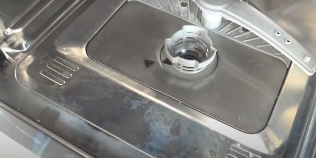 Как привести в порядок посудомоечную машину?