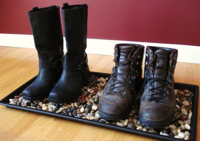 7 идей, где разместить обувь и одежду в осенне-зимний период, чтобы дом оставался сухим и чистым