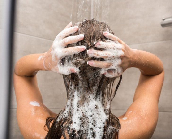 Как сделать так чтобы грязные волосы выглядели чистыми без мытья