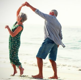 Старость в кайф: 5 способов помочь бабушкам и дедушкам чувствовать себя лучше