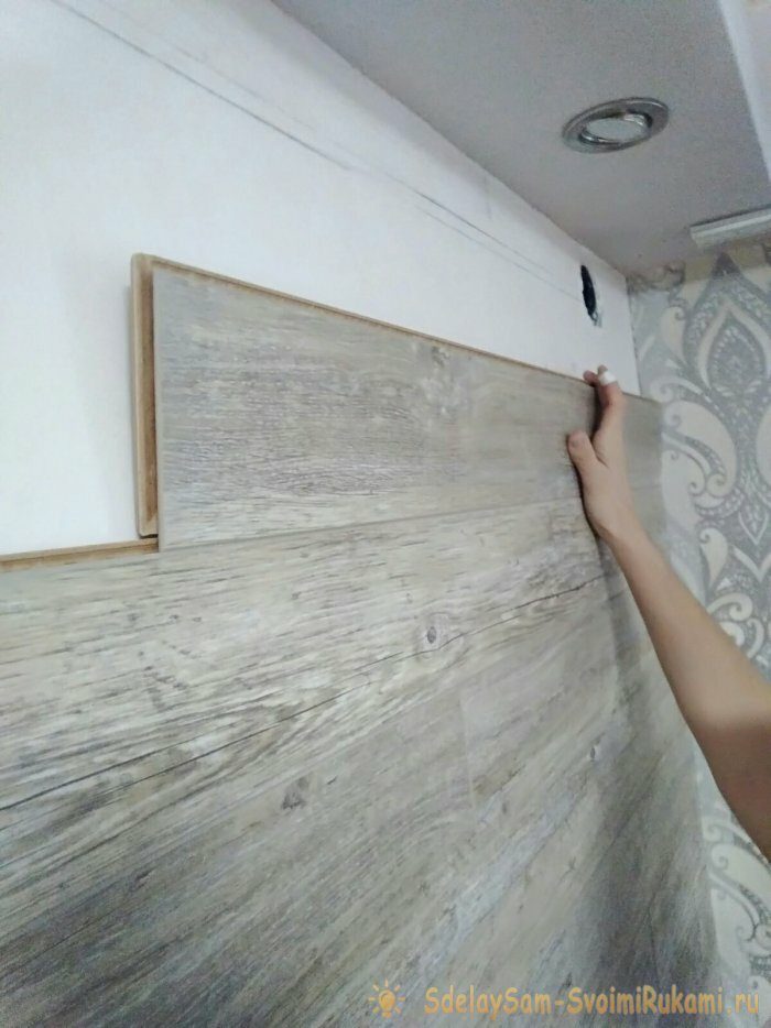 Как правильно укладывать ламинат на стену и зачем это делать