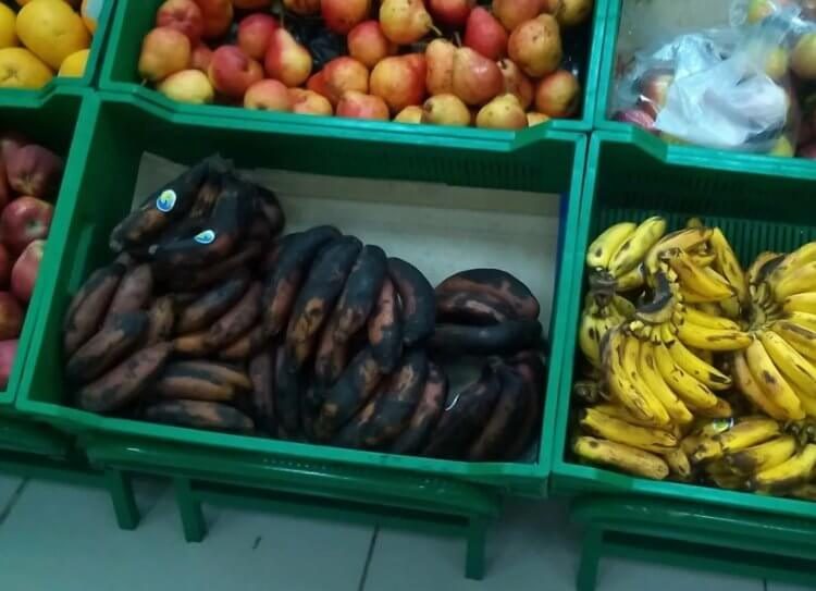Можно ли покупать и есть подгнившие овощи и фрукты, которые продаются в магазинах