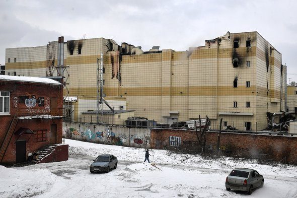 Поборы и смерть: как система создала условия для пожара в Кемерово