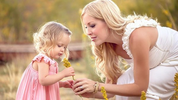 Как правильно матери благословлять своих детей?